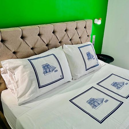 Casa Verde Di Giorgio 10 Mins Walk From Piraeus Port Zewnętrze zdjęcie