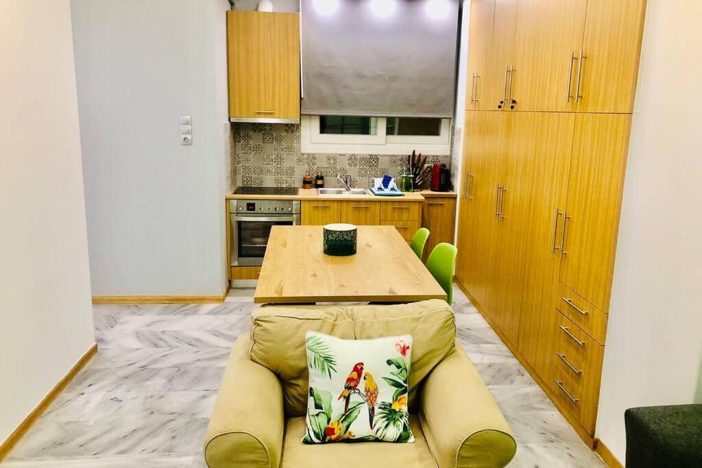 Casa Verde Di Giorgio 10 Mins Walk From Piraeus Port Zewnętrze zdjęcie