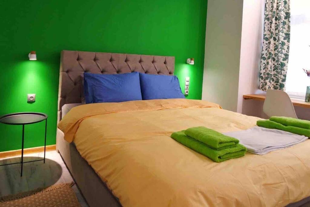 Casa Verde Di Giorgio 10 Mins Walk From Piraeus Port Zewnętrze zdjęcie