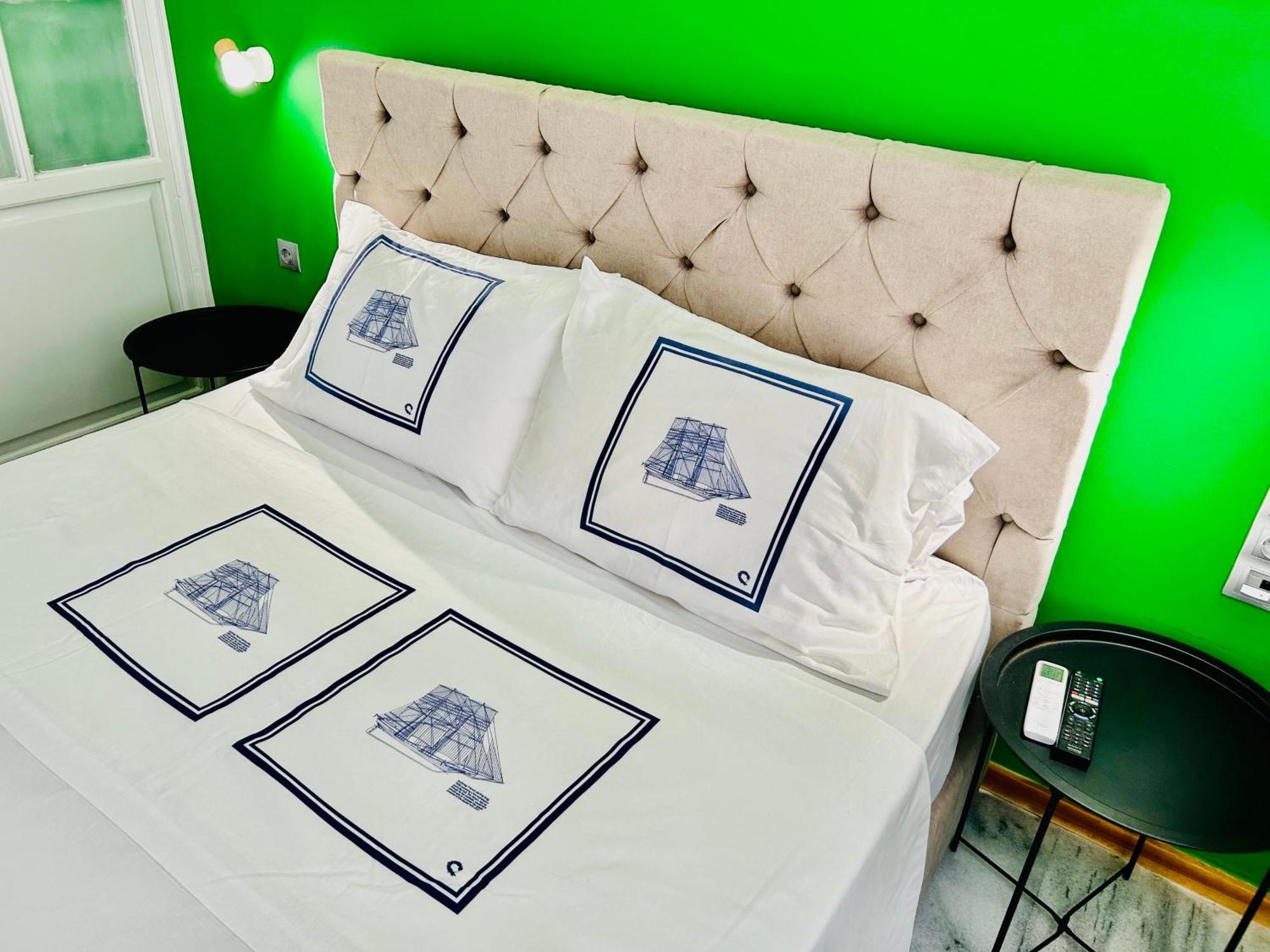 Casa Verde Di Giorgio 10 Mins Walk From Piraeus Port Zewnętrze zdjęcie